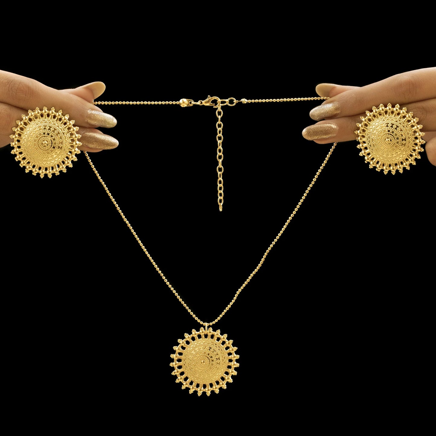 Anti-Tarnish Sun Necklace Set With Earrings ⭐️⭐️⭐️⭐️⭐️ 100% Satisfied Customers