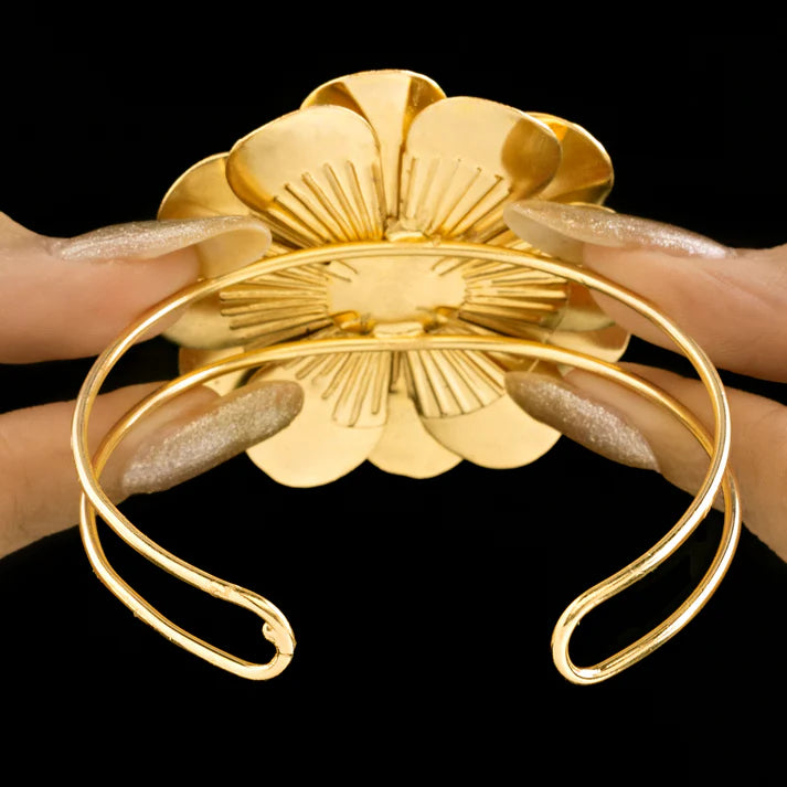 Anti-Tarnish Daffodil Bracelet ⭐️⭐️⭐️⭐️⭐️ 100% Satisfied Customers