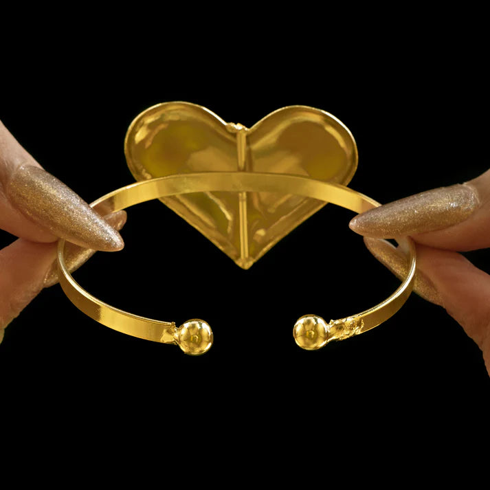 Anti-Tarnish Golden Heart Bracelet ⭐️⭐️⭐️⭐️⭐️ 100% Satisfied Customers