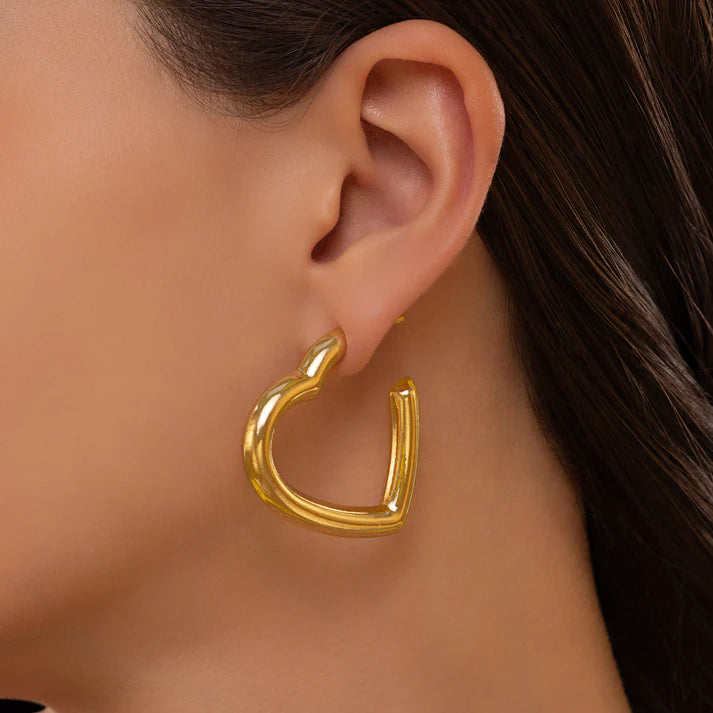 Anti-Tarnish Chunky Heart Hoops ⭐️⭐️⭐️⭐️⭐️ 100% Satisfied Customers