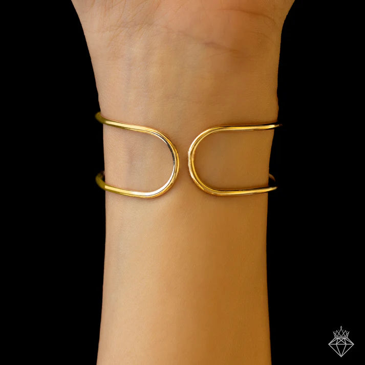 Anti-Tarnish Golden Rose Bracelet (Adjustable Size) ⭐️⭐️⭐️⭐️⭐️ 100% Satisfied Customers