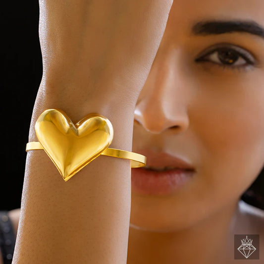 Anti-Tarnish Golden Heart Bracelet ⭐️⭐️⭐️⭐️⭐️ 100% Satisfied Customers