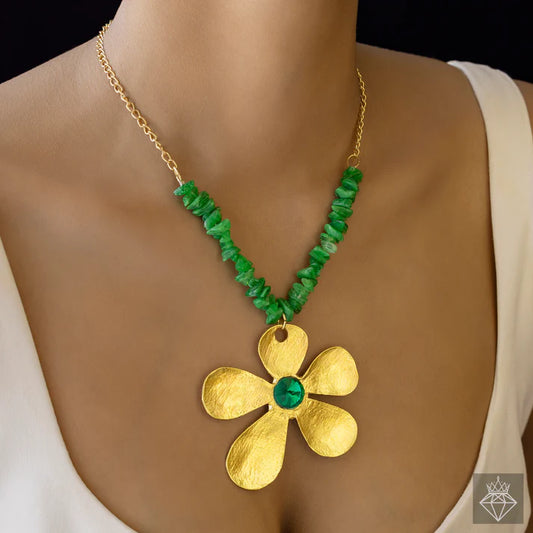 Anti-Tarnish Beaded Flower Pendant Necklace ⭐️⭐️⭐️⭐️⭐️ 100% Satisfied Customers