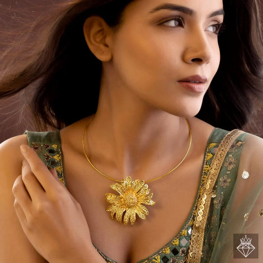 Anti-Tarnish Golden Sunflower Necklace ⭐️⭐️⭐️⭐️⭐️ 100% Satisfied Customers